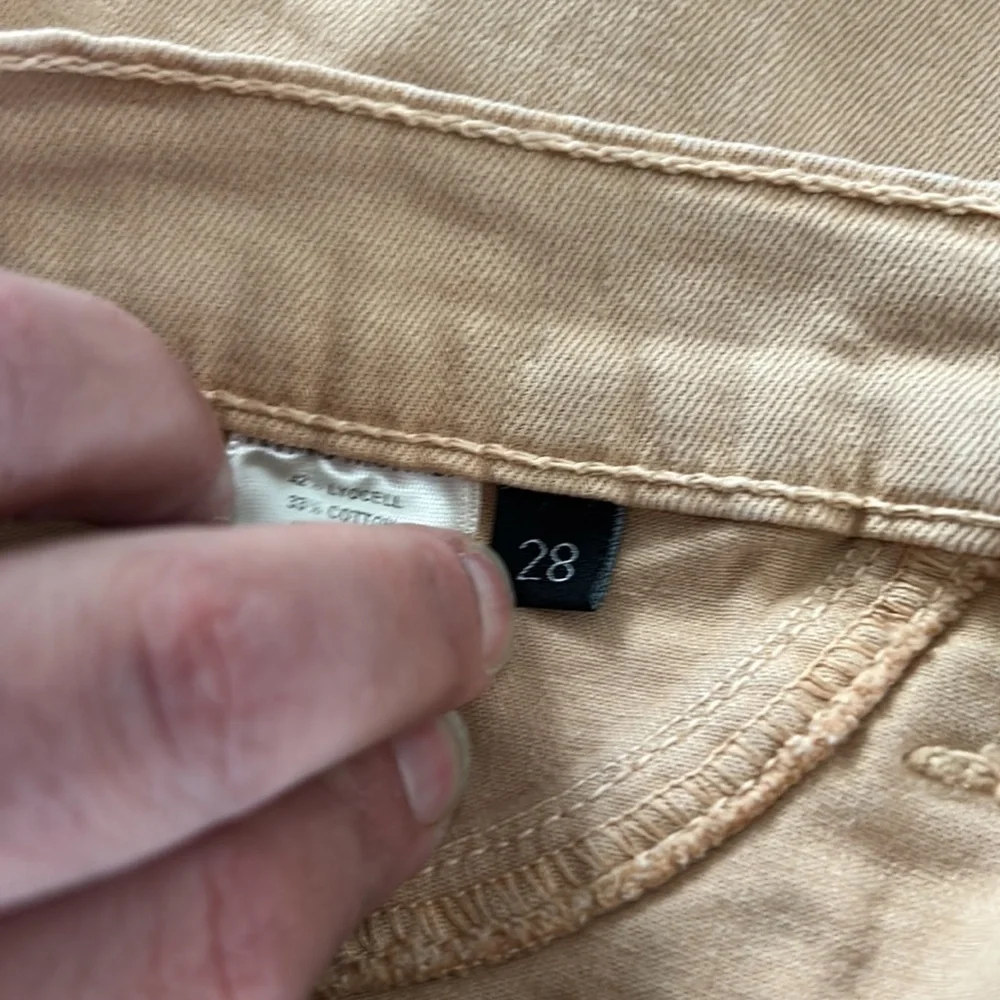 KanCan size 28 peach skinny jeans